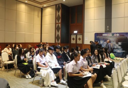 ‘เสวนานักคิดดิจิทัล’เยือนอีสาน  ปลุกรู้เท่าทัน‘ข่าวลวงปั่นเกลียดชัง’หวังสร้างสันติในสังคมออนไลน์